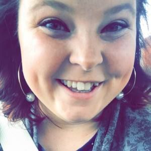 Meet your Posher, Caitlin